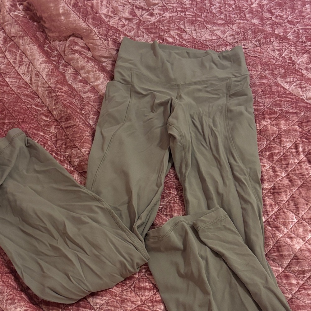 Women's Olive Leggings